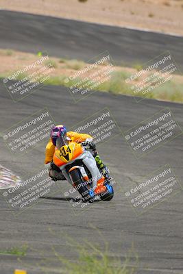 media/Jun-04-2022-WERA (Sat) [[b852bbbd55]]/Race 4 C Superbike Expert Novice/